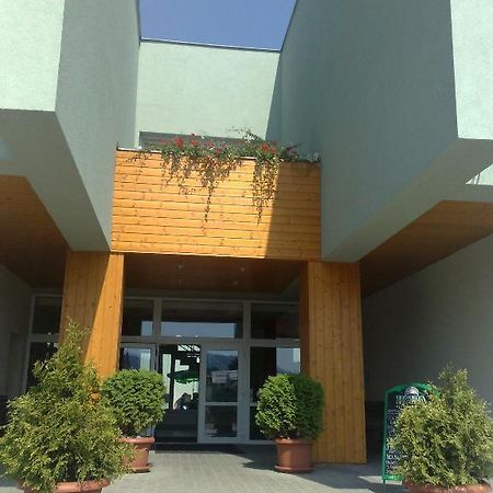 Sport Hotel Ticha Orlice Ústí nad Orlicí المظهر الخارجي الصورة